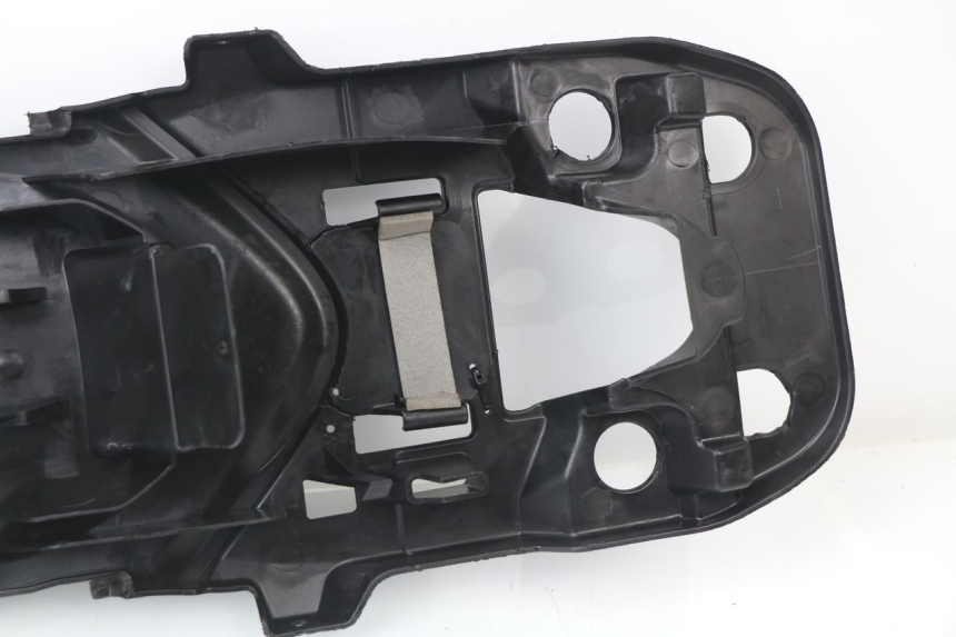 photo de PASSAGE ROUE ARRIERE SUZUKI GSX-R GSXR 600 (2008 - 2010) - Focus structure