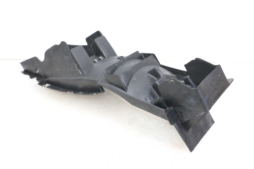 photo de PASSAGE ROUE ARRIERE HYOSUNG GTR 125 (2006 - 2008) - Détail de la pièce