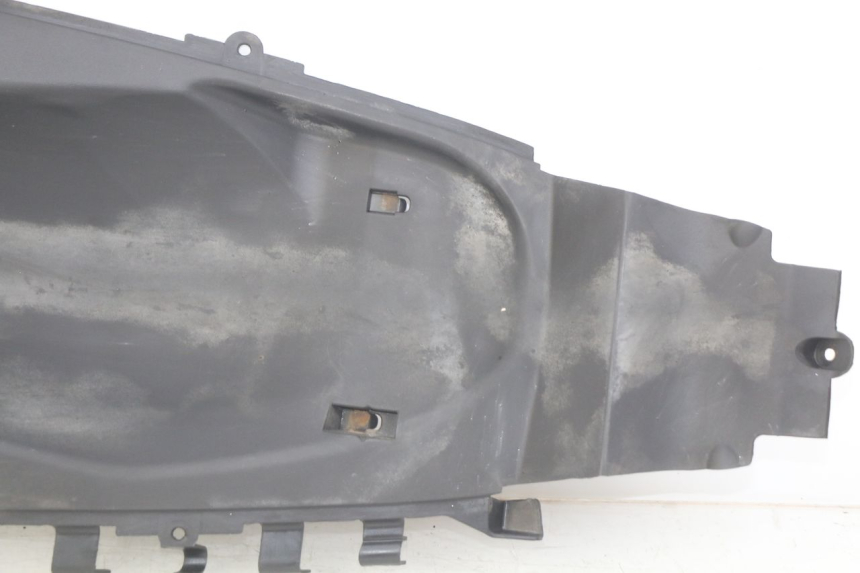 photo de PASSAGE ROUE ARRIERE YAMAHA HW XENTER 125 (2011 - 2017) - Vue d’ensemble