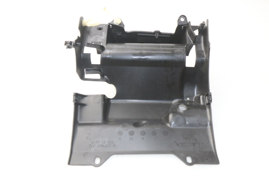 photo de PASSAGE ROUE ARRIERE HONDA INTEGRA NC D 750 (2016 - 2018) - Autre angle de vue