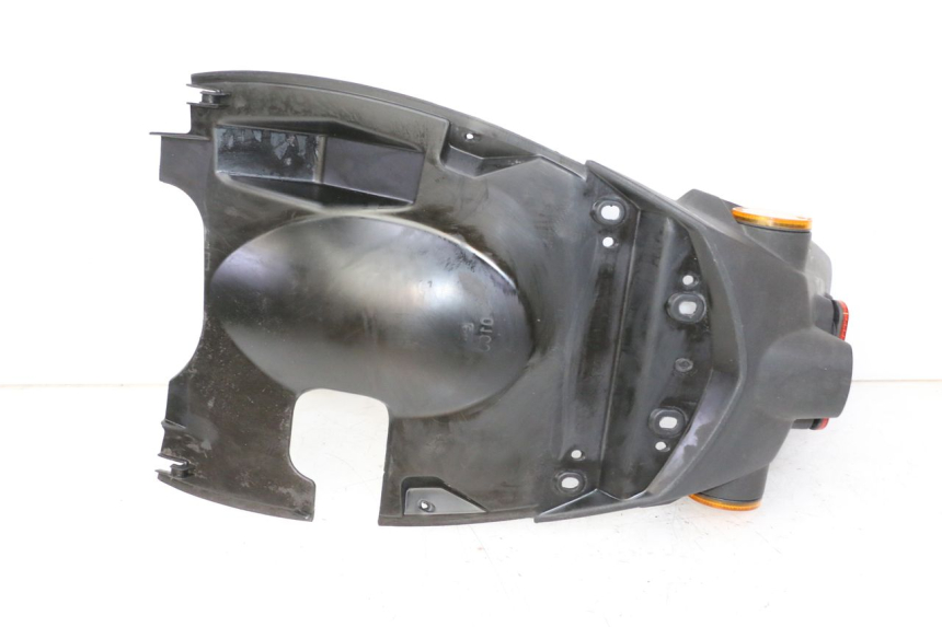 photo de PASSAGE ROUE ARRIERE PEUGEOT KISBEE 2T 50 (2010 - 2017) - Gros plan technique