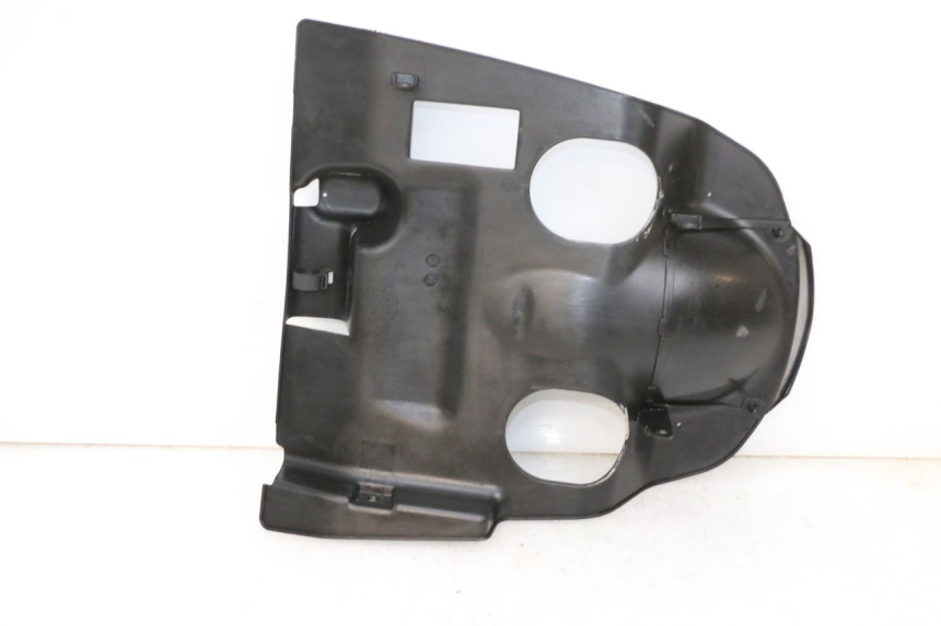 photo de PASSAGE ROUE ARRIERE KYMCO LIKE 125 (2009 - 2016) - Autre angle de vue