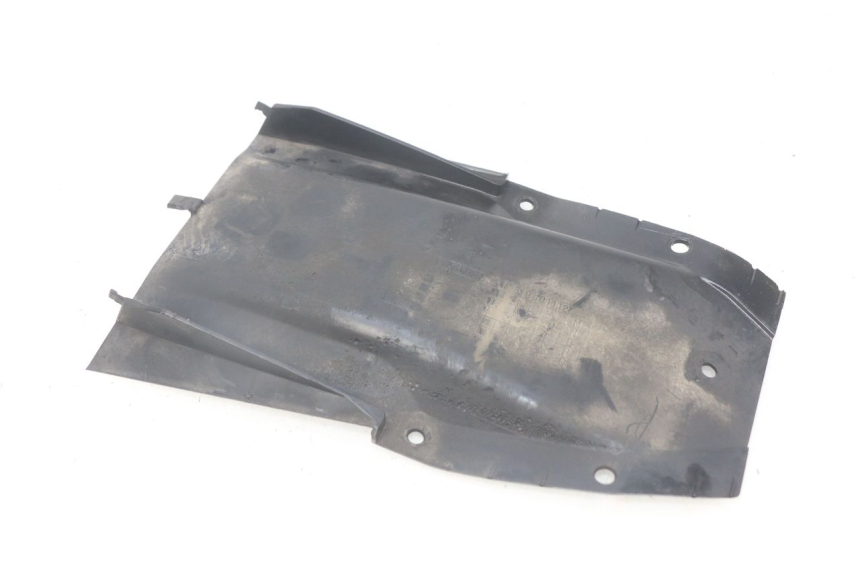 photo de PASSAGE ROUE ARRIERE YAMAHA MT-07 MT07 ABS 700 (2014 - 2017) - Zoom état d’usage