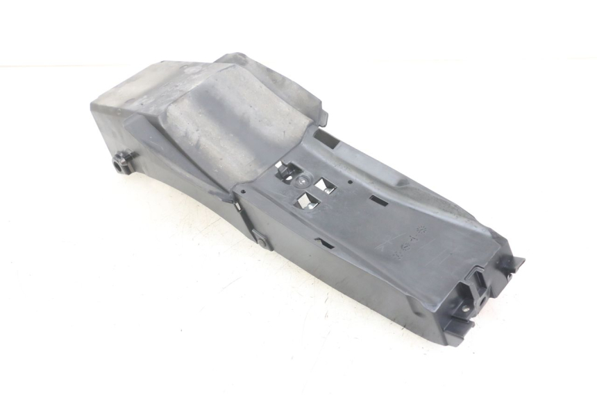 photo de PASSAGE ROUE ARRIERE YAMAHA MT-07 MT07 ABS 700 (2014 - 2017) - Gros plan technique