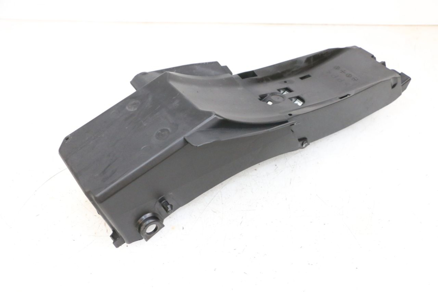 photo de PASSAGE ROUE ARRIERE YAMAHA MT-07 MT07 ABS 700 (2018 - 2020) - Gros plan technique