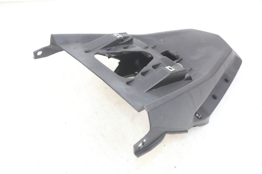 photo de PASSAGE ROUE ARRIERE YAMAHA MT ABS 125 (2014 - 2018) - Autre angle de vue