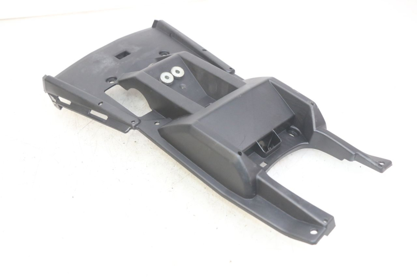 photo de PASSAGE ROUE ARRIERE YAMAHA MT ABS 125 (2014 - 2018) - Autre angle de vue