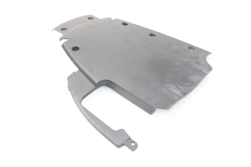 photo de PASSAGE ROUE ARRIERE GILERA NEXUS 125 (2009 - 2013) - Autre angle de vue