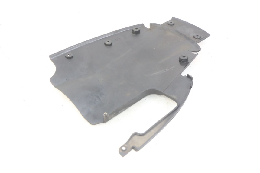 photo de PASSAGE ROUE ARRIERE GILERA NEXUS 125 (2007 - 2009) - Détail de la pièce