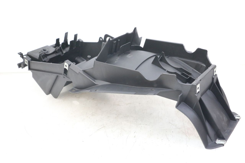 photo de PASSAGE ROUE ARRIERE MOTO GUZZI NORGE 8V GT 1200 (2011 - 2016) - Vue principale