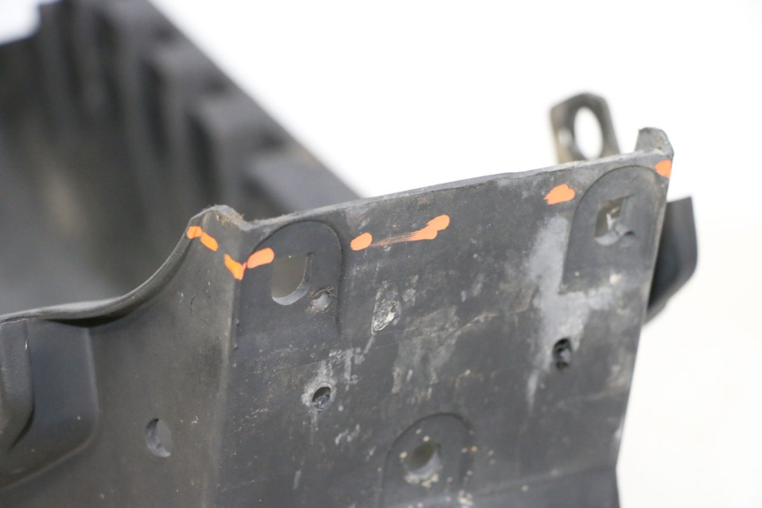 photo de PASSAGE ROUE ARRIERE HONDA NSR R 125 (1994 - 2003) - Zoom état d’usage