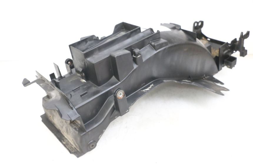 photo de PASSAGE ROUE ARRIERE HONDA NTV DEAUVILLE 650 (1998 - 2001) - Points de fixation