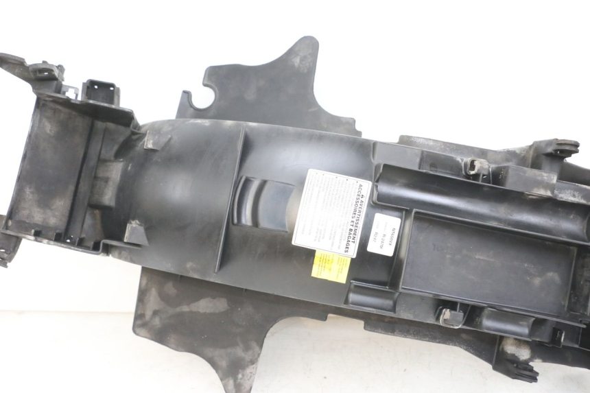 photo de PASSAGE ROUE ARRIERE HONDA NTV DEAUVILLE 650 (1998 - 2001) - Détails caractéristiques