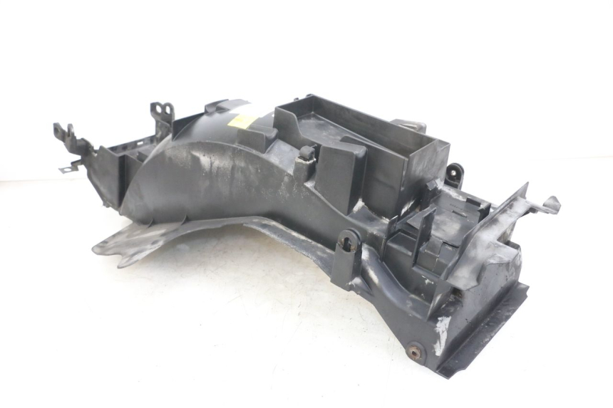 photo de PASSAGE ROUE ARRIERE HONDA NTV DEAUVILLE 650 (1998 - 2001) - Points de fixation