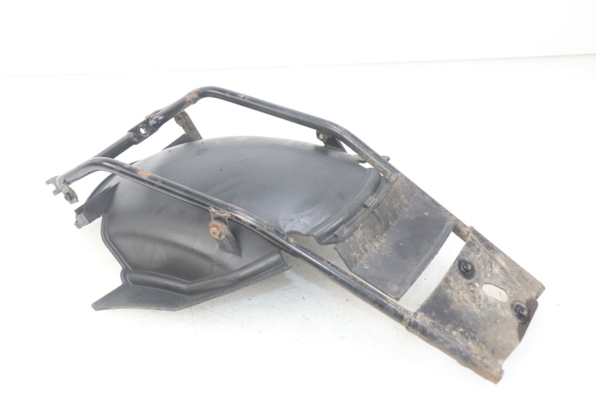 photo de PASSAGE ROUE ARRIERE KYMCO PEOPLE 250 (2004 - 2008) - Détail de la pièce