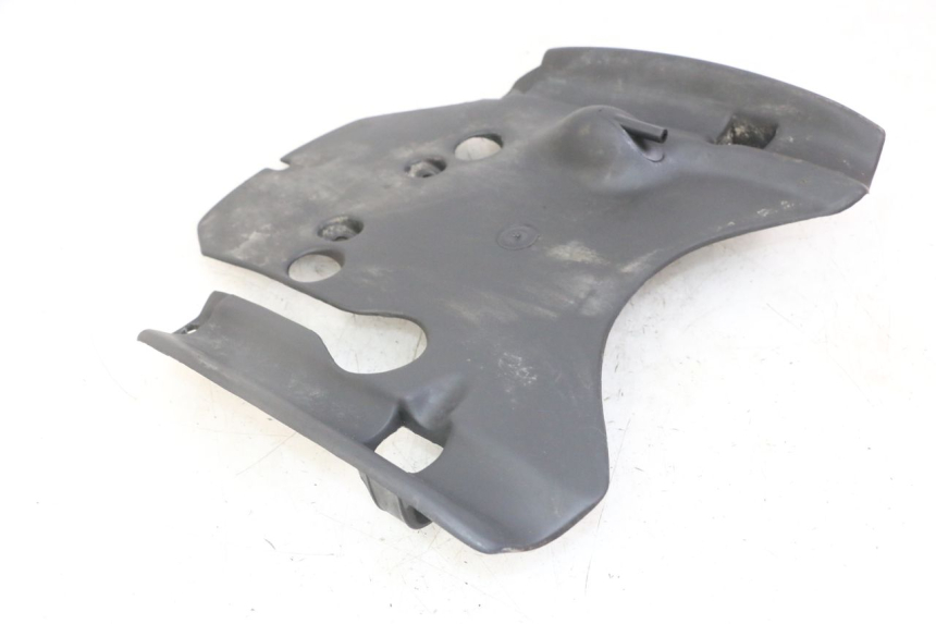 photo de PASSAGE ROUE ARRIERE APRILIA RALLY AC 50 (1995 - 2004) - Gros plan technique