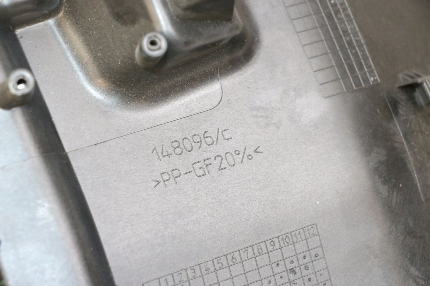 photo de PASSAGE ROUE ARRIERE ROYAL ENFIELD CONTINENTAL GT 650 (2019 - 2024) - Détail de la pièce