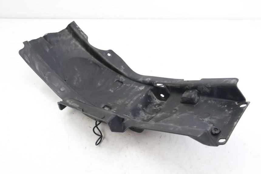 photo de PASSAGE ROUE ARRIERE HYOSUNG RT KARION 125 (2003 - 2007) - État de surface