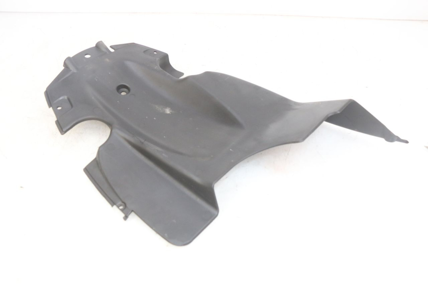 photo de PASSAGE ROUE ARRIERE APRILIA SCARABEO LIGHT 125 (2007 - 2011) - Gros plan technique