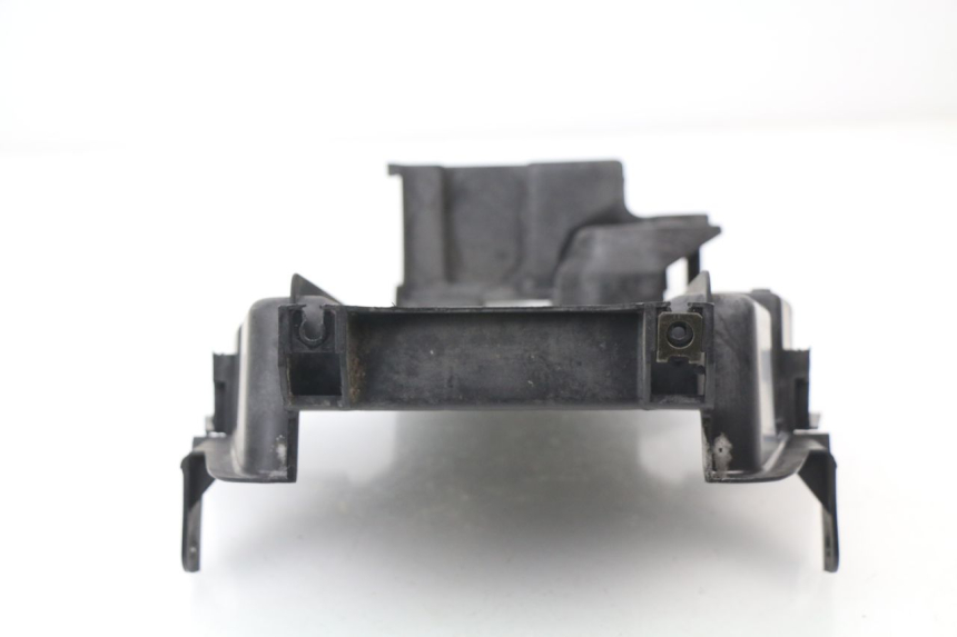 photo de PASSAGE ROUE ARRIERE HONDA SES DYLAN 125 (2002 - 2006) - Détail de la pièce