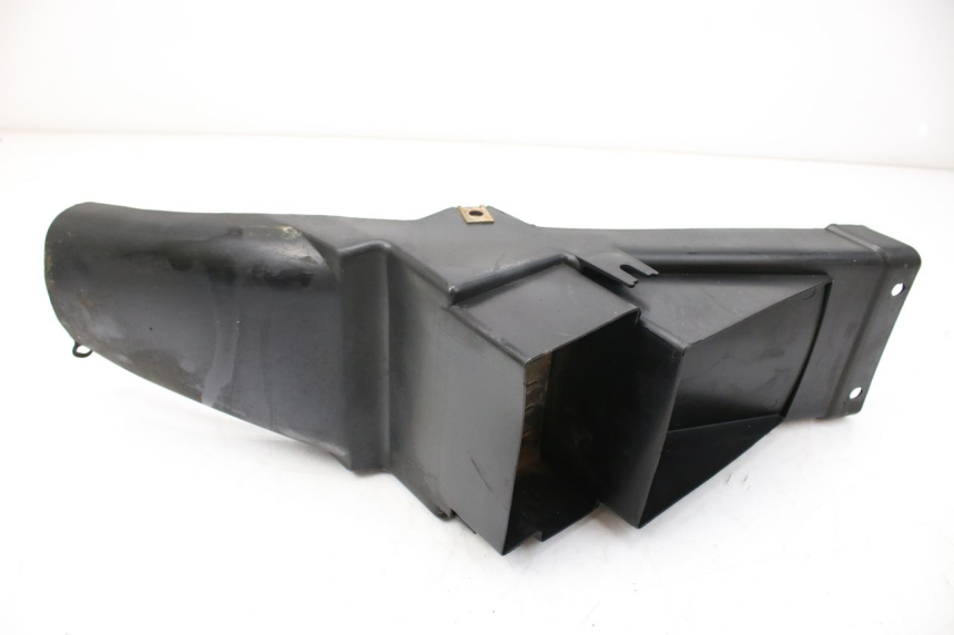 photo de PASSAGE ROUE ARRIERE GILERA SMT SUPERMOTARD 50 (2009 - 2017) - Autre angle de vue