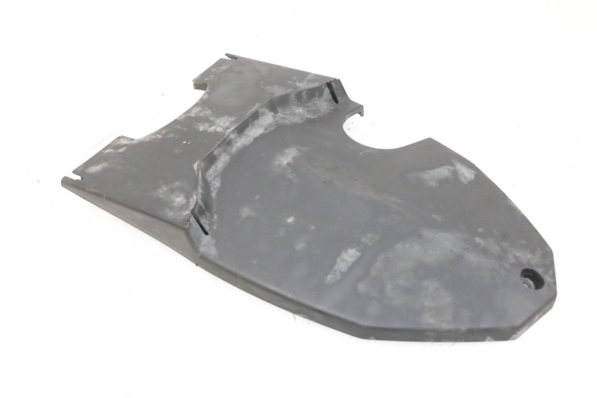 photo de PASSAGE ROUE ARRIERE PEUGEOT SPEEDFIGHT 4 4T EFI 50 (2021 - 2025) - Gros plan technique