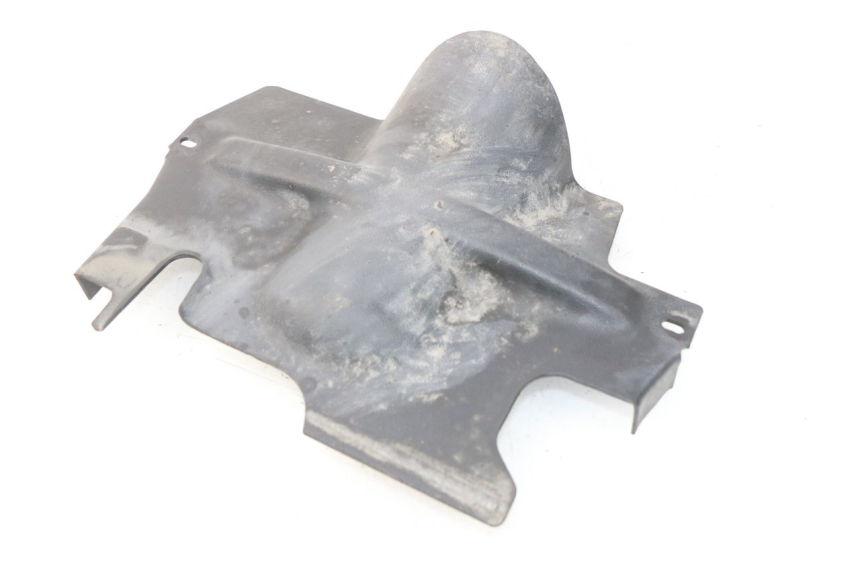 photo de PASSAGE ROUE ARRIERE TRIUMPH SPRINT ST ABS 1050 (2005 - 2007) - Zoom état d’usage