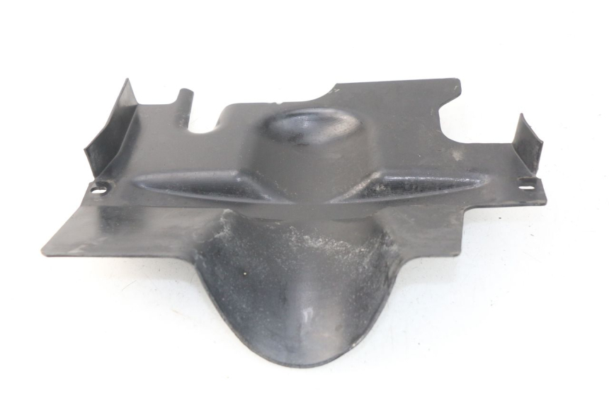 photo de PASSAGE ROUE ARRIERE TRIUMPH SPRINT ST ABS 1050 (2005 - 2007) - Autre angle de vue