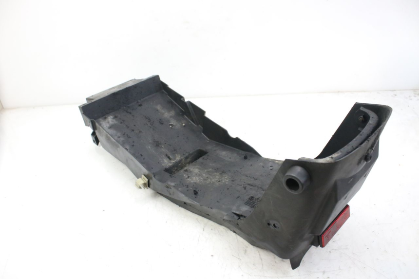 photo de PASSAGE ROUE ARRIERE TRIUMPH SPRINT ST 955 (1999 - 2001) - Zoom état d’usage