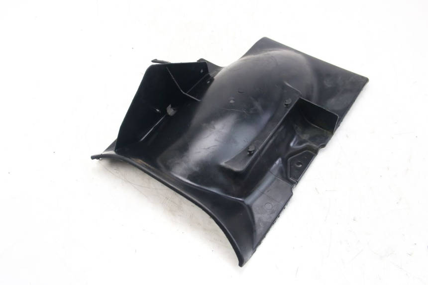 photo de PASSAGE ROUE ARRIERE YAMAHA SR 125 (1982 - 2003) - Gros plan technique