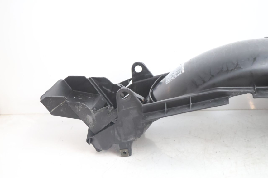 photo de PASSAGE ROUE ARRIERE HONDA ST PAN EUROPEAN 1100 (1990 - 2002) - Gros plan technique