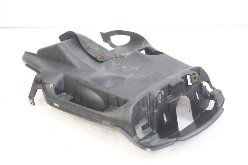 photo de PASSAGE ROUE ARRIERE MBK STUNT NAKED 50 (2004 - 2018) - Gros plan technique