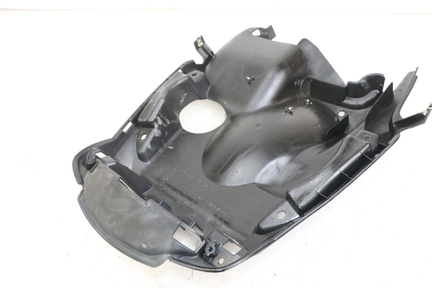 photo de PASSAGE ROUE ARRIERE MBK STUNT NAKED 50 (2004 - 2018) - Détail de la pièce