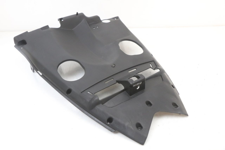 photo de PASSAGE ROUE ARRIERE KYMCO SUPER 8 4T 50 (2018 - 2020) - Autre angle de vue