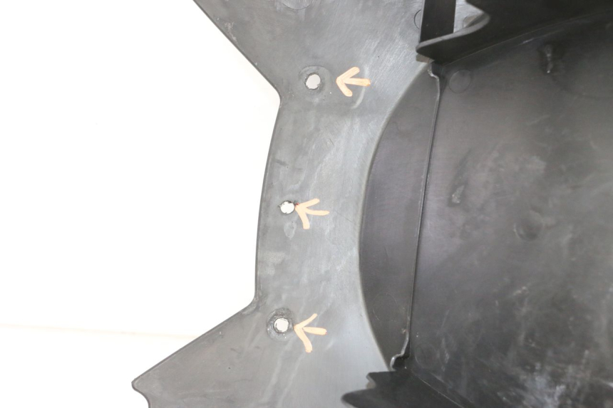 photo de PASSAGE ROUE ARRIERE SUZUKI SV S 650 (2003 - 2009) - Détails caractéristiques