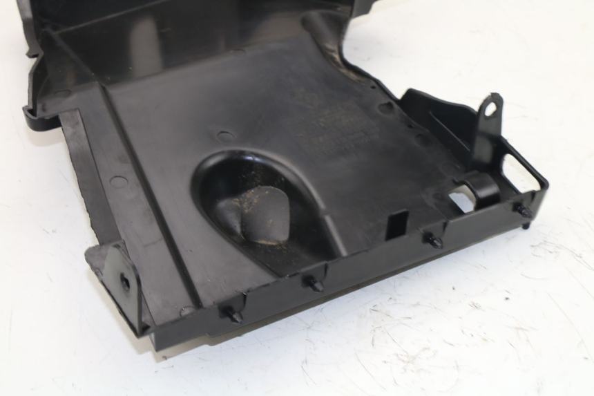 photo de PASSAGE ROUE ARRIERE SYM SYMPLY 4T 50 (2012 - 2015) - Autre angle de vue