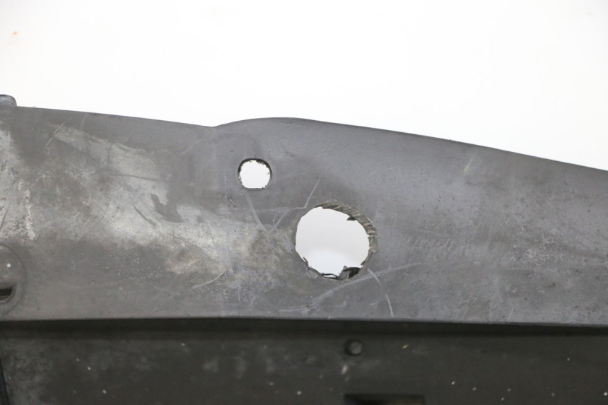 photo de PASSAGE ROUE ARRIERE YAMAHA TDM ABS 900 (2002 - 2014) - Vue d’ensemble