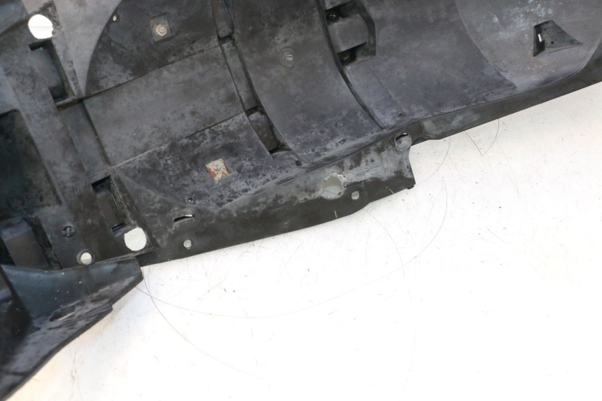 photo de PASSAGE ROUE ARRIERE YAMAHA TDM ABS 900 (2002 - 2014) - Vue d’ensemble