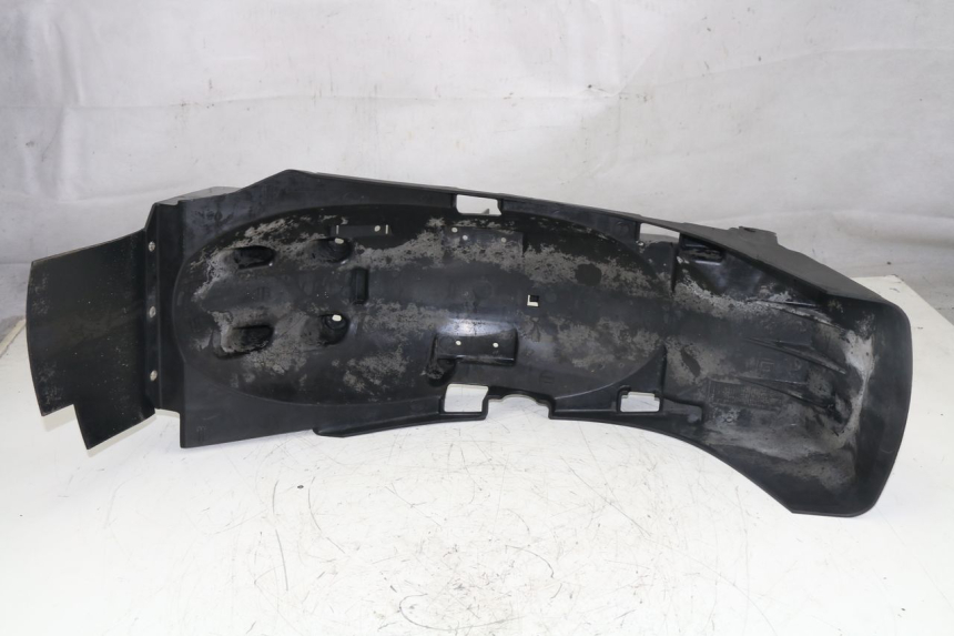 photo de PASSAGE ROUE ARRIERE TRIUMPH TIGER 955 (2001 - 2004) - Détail de la pièce