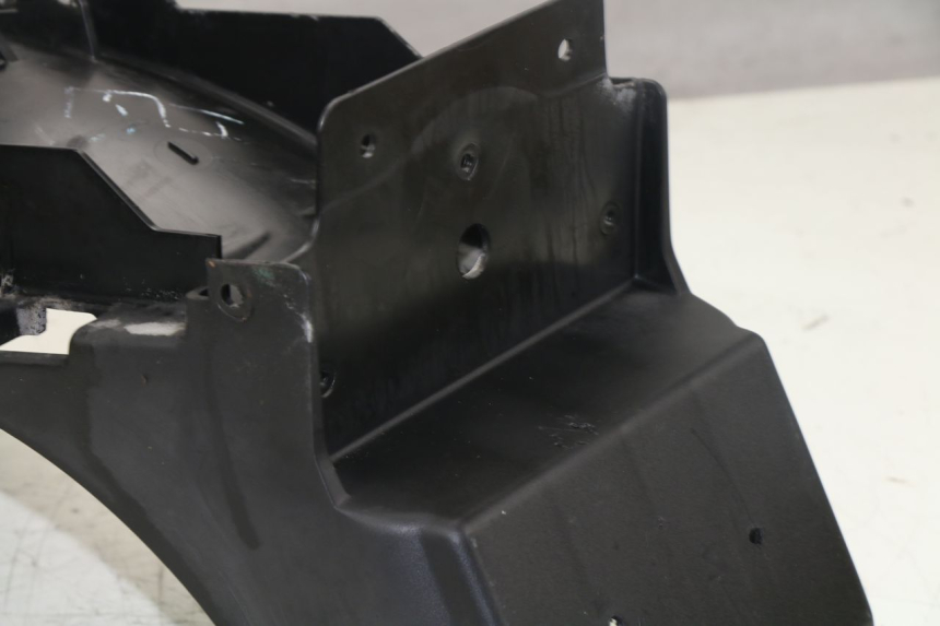 photo de PASSAGE ROUE ARRIERE TRIUMPH TIGER 955 (2001 - 2004) - Points de fixation