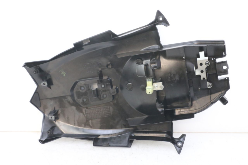 photo de PASSAGE ROUE ARRIERE KAWASAKI VERSYS ABS 650 (2015 - 2018) - Zoom état d’usage