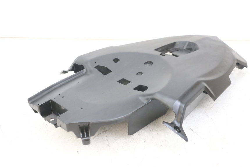 photo de PASSAGE ROUE ARRIERE KAWASAKI VERSYS ABS 650 (2015 - 2018) - Vue d’ensemble