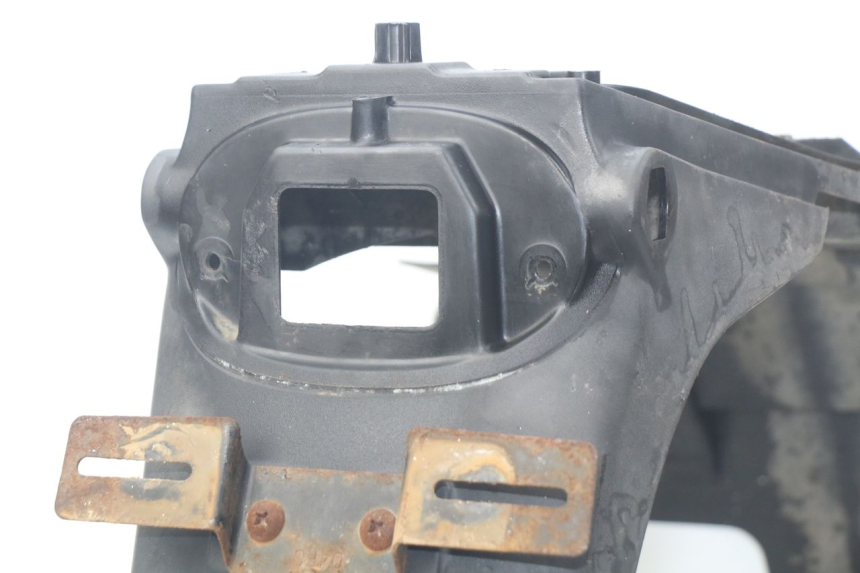 photo de PASSAGE ROUE ARRIERE SUZUKI XF FREEWIND 650 (1997 - 2003) - Gros plan technique