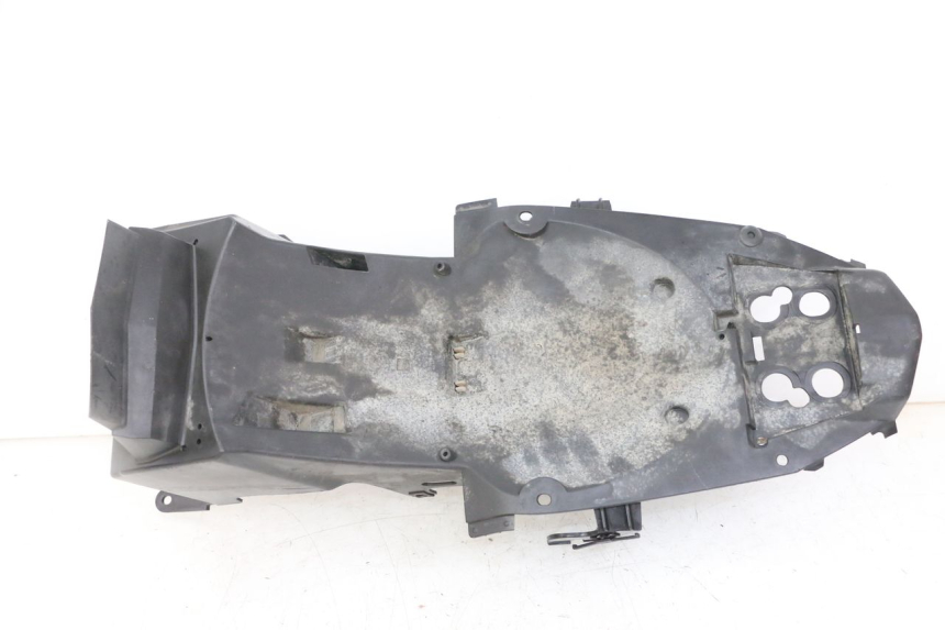 photo de PASSAGE ROUE ARRIERE YAMAHA XJ6 ABS 600 (2008 - 2016) - Zoom état d’usage