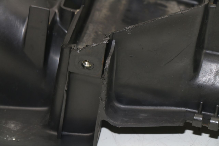 photo de PASSAGE ROUE ARRIERE YAMAHA XJS DIVERSION 600 (1997 - 1999) - Vue rapprochée