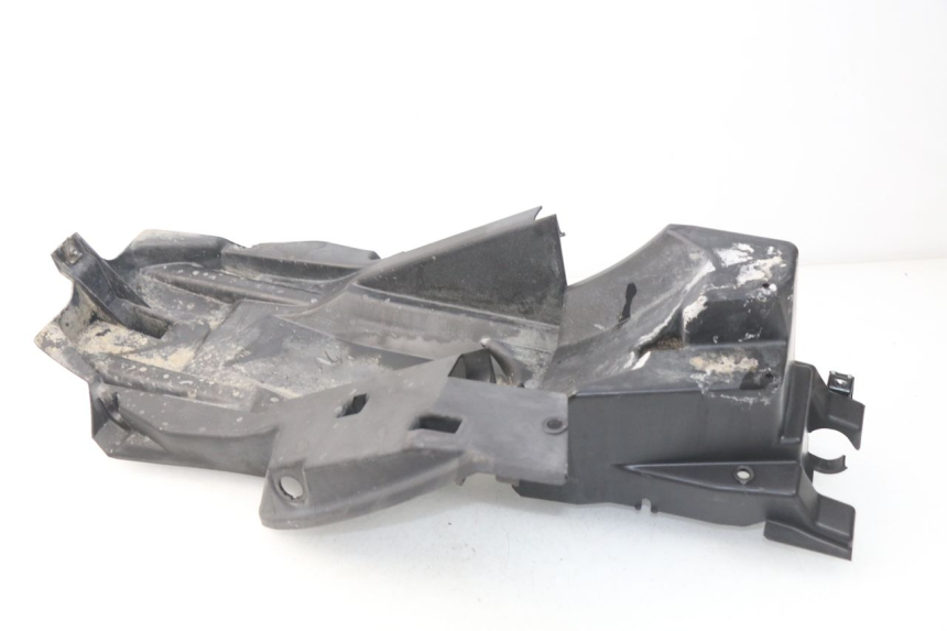 photo de PASSAGE ROUE ARRIERE HONDA XLV VARADERO 125 (2000 - 2006) - Détail de la pièce