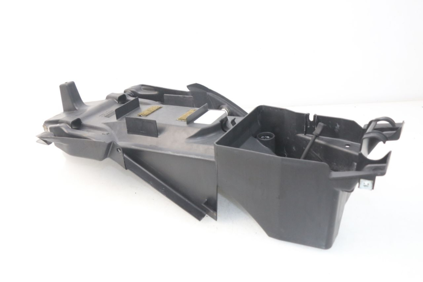 photo de PASSAGE ROUE ARRIERE HONDA XLV VARADERO 125 (2000 - 2006) - Points de fixation