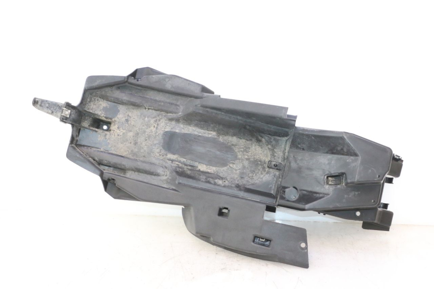 photo de PASSAGE ROUE ARRIERE HONDA XLV VARADERO 125 (2007 - 2012) - Marquages et références