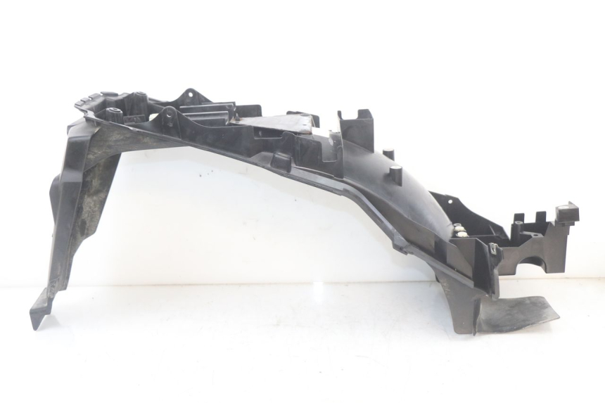 photo de PASSAGE ROUE ARRIERE YAMAHA FJR ABS 1300 (2006 - 2012) - Points de fixation