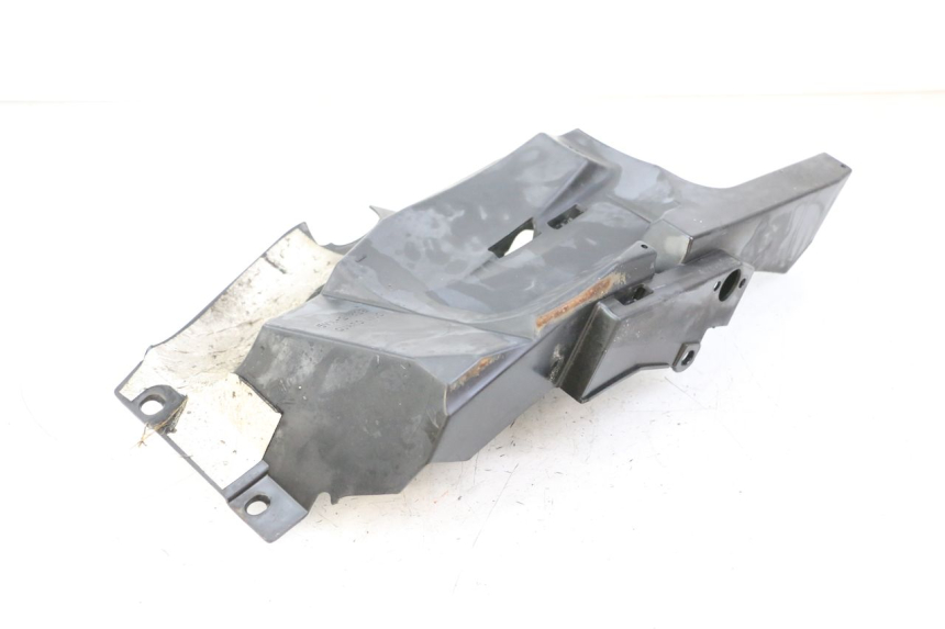 photo de PASSAGE ROUE ARRIERE YAMAHA FZ6 FAZER S2 600 (2007 - 2011) - Gros plan technique